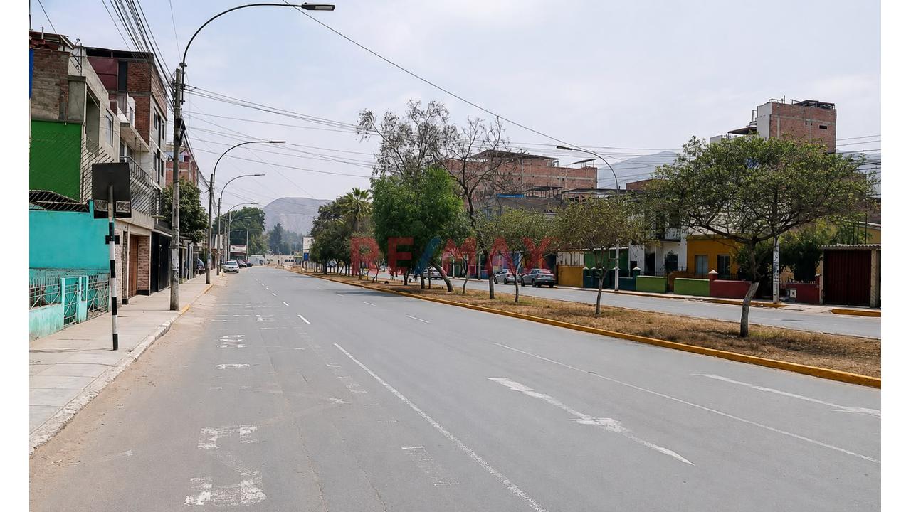 Se Vende Amplio Y Cómodo Departamento En Segundo Piso Frente A La Avenida Coronel Samuel Alcazar — foto 8