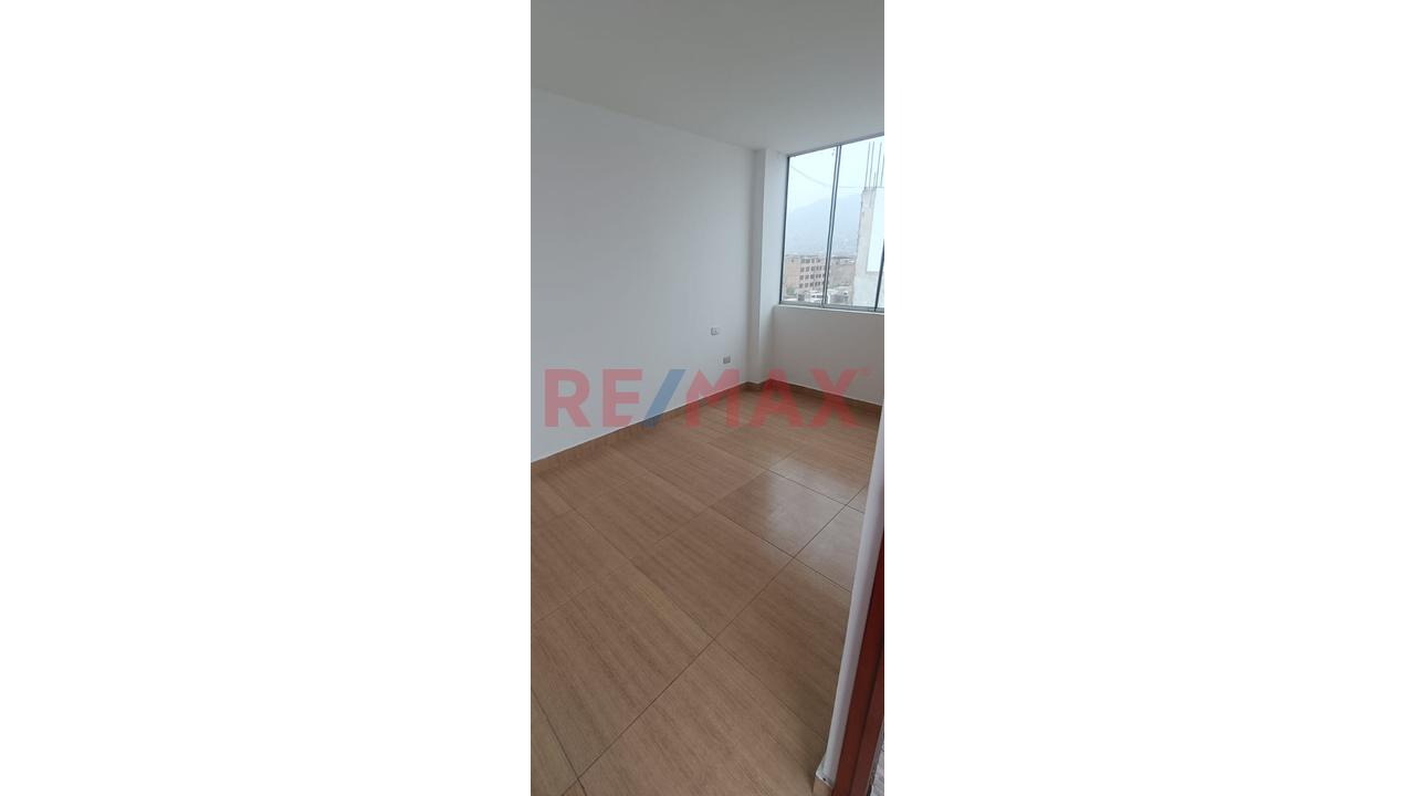 Dúplex De 170 M² Frente A Parque En Santo Domingo – Carabayllo — foto 3