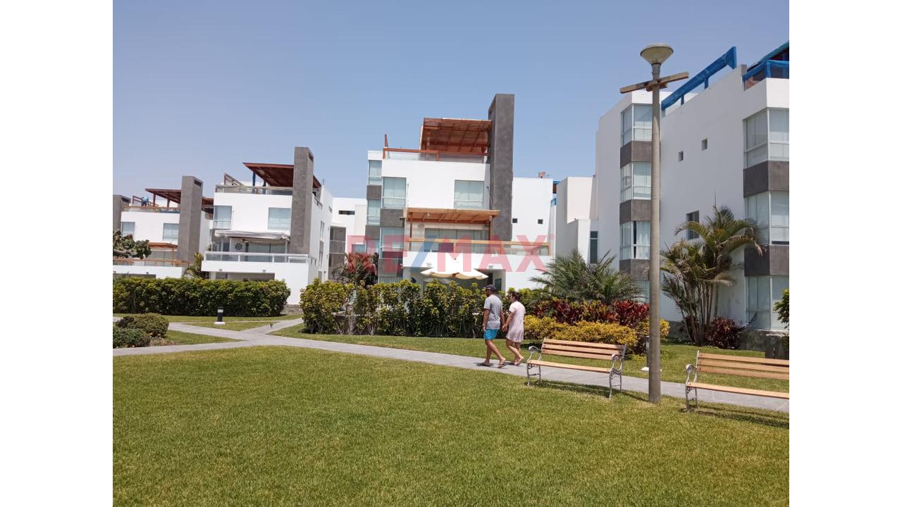 Venta De Casa En Condominio Puesta Del Sol 224.70 M2 - 17