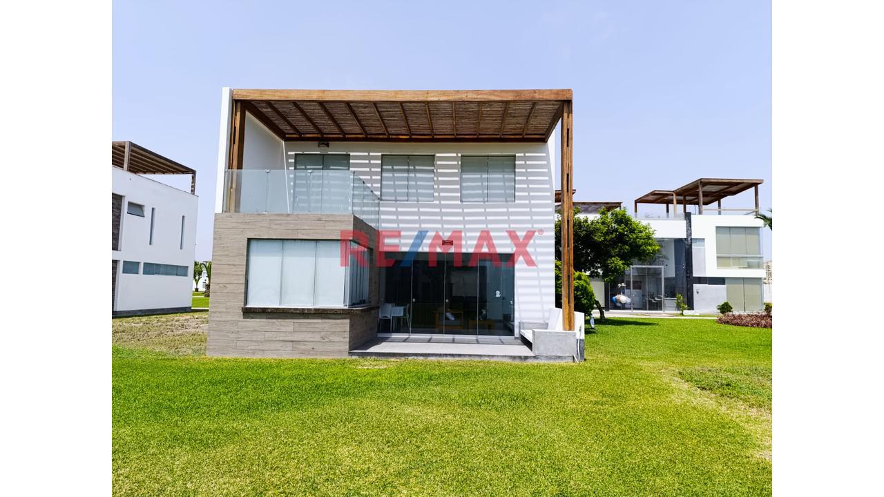 Venta De Casa En Condominio Puesta Del Sol 224.70 M2 - 1