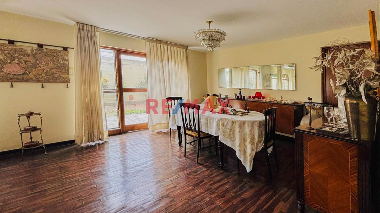 Oportunidad De Inversión Venta De Casa En Esquina En Exclusiva Urbanización San Antonio En Bellavista Rdma — foto 5