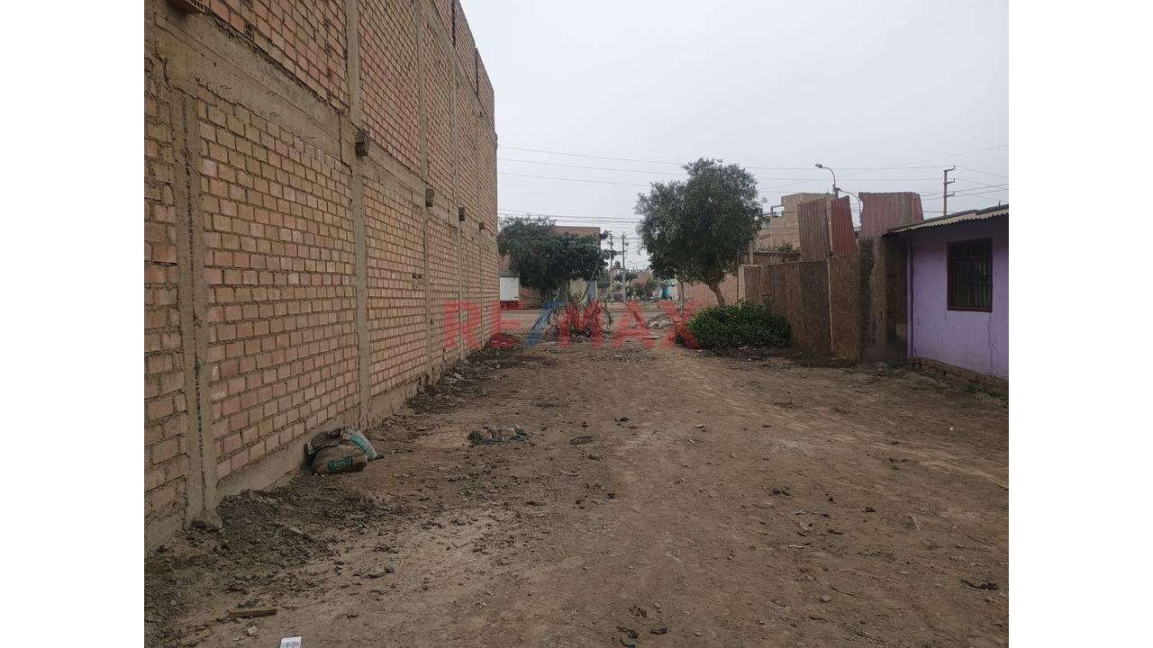 Venta De Terreno En Urb.Santa Paula - Puente Piedra — foto 2
