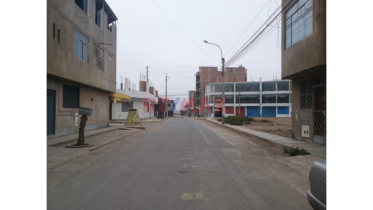 Venta De Terreno En Urb.Santa Paula - Puente Piedra — foto 3