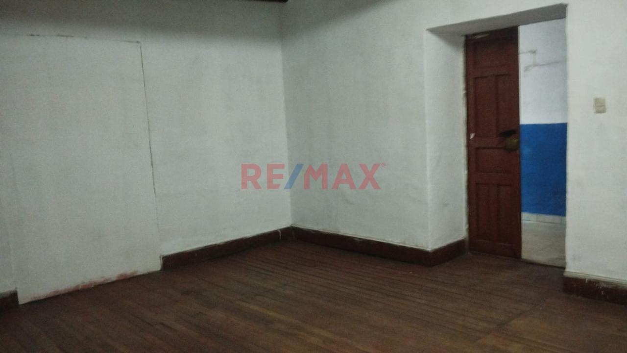 Casa En  Alquiler Para Oficinas  O Depositos- Cajamarca - 5