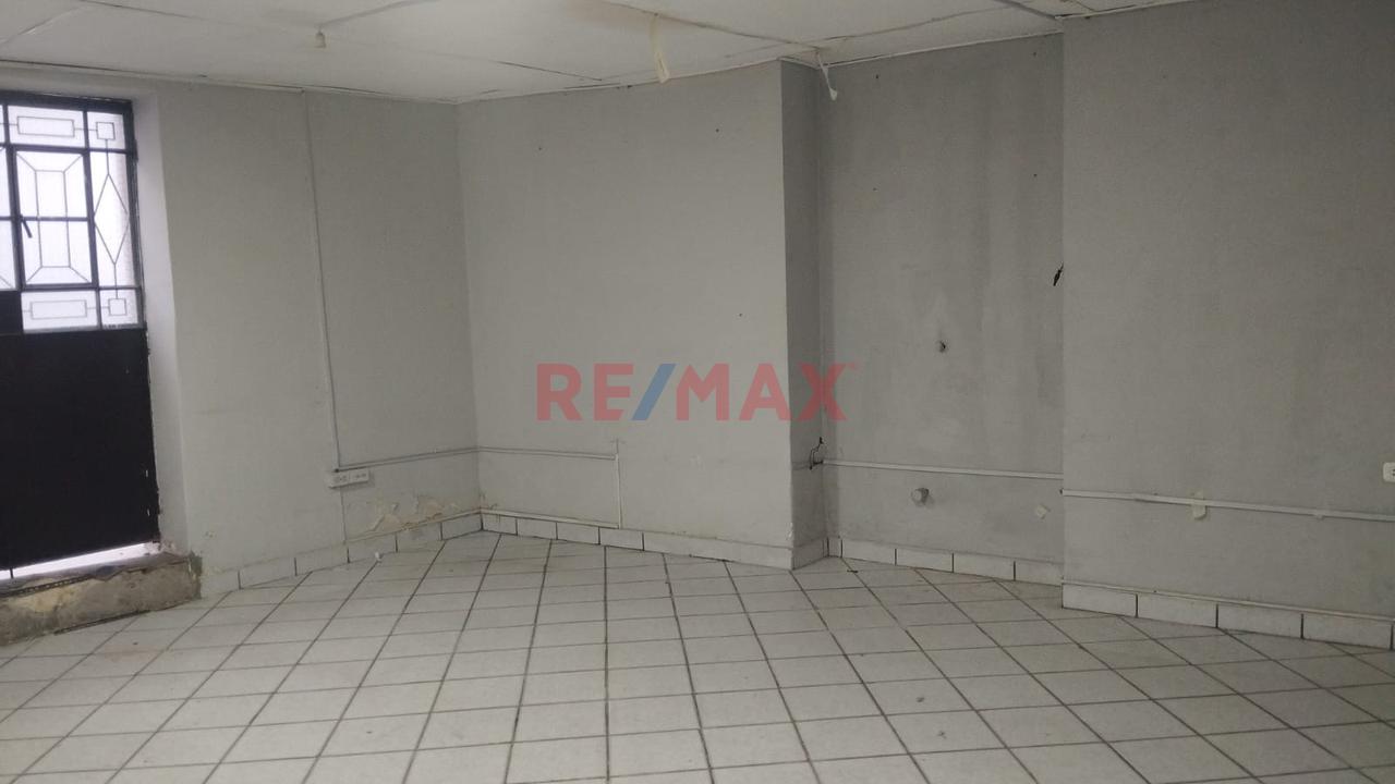 Casa En  Alquiler Para Oficinas  O Depositos- Cajamarca - 3
