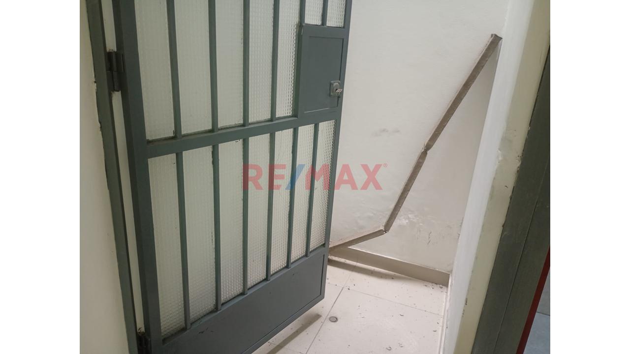 Alquilo Estratégico Local Comercial | Máxima Exposición, Planta Libre Y Zonificación Cz | 170M2 — foto 14