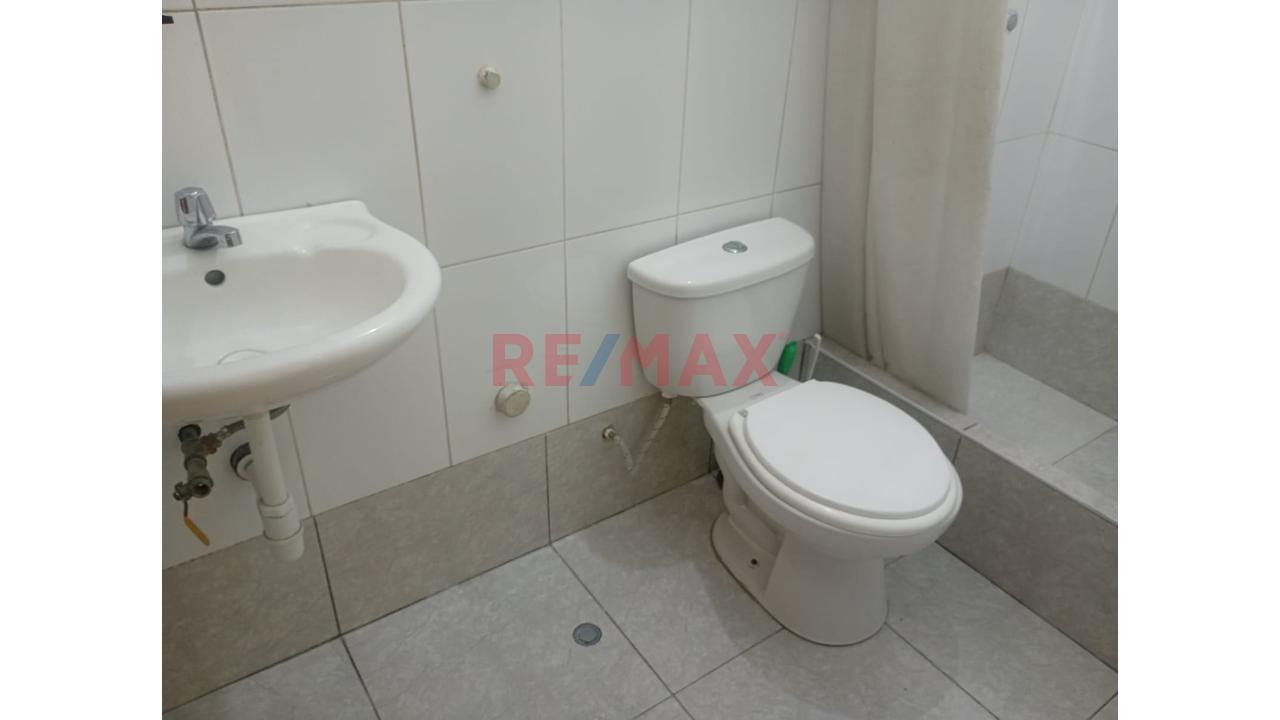 Alquilo Estratégico Local Comercial | Máxima Exposición, Planta Libre Y Zonificación Cz | 170M2 — foto 13