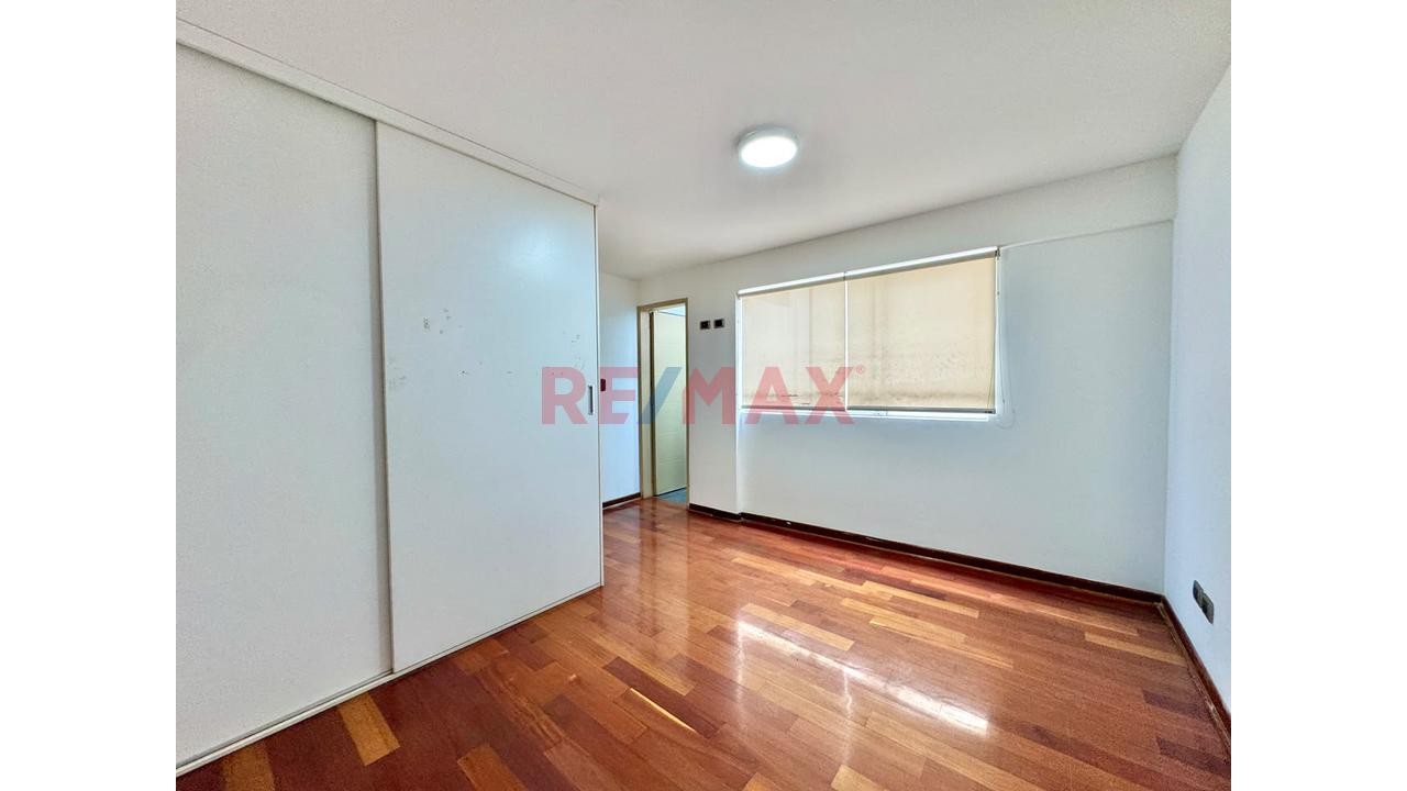 🏡 Exclusivo Tríplex Con Amplia Terraza, Ascensor Directo Y Doble Cochera | Surco — foto 13