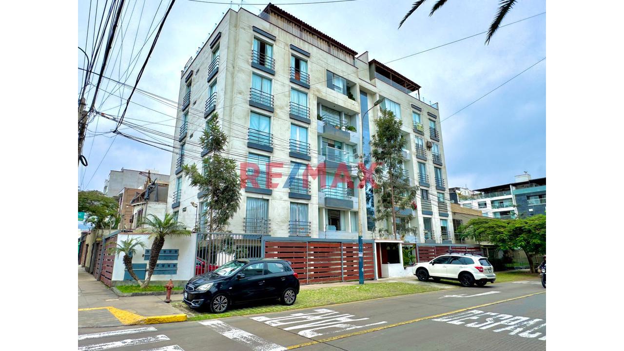 🏡 Exclusivo Tríplex Con Amplia Terraza, Ascensor Directo Y Doble Cochera | Surco