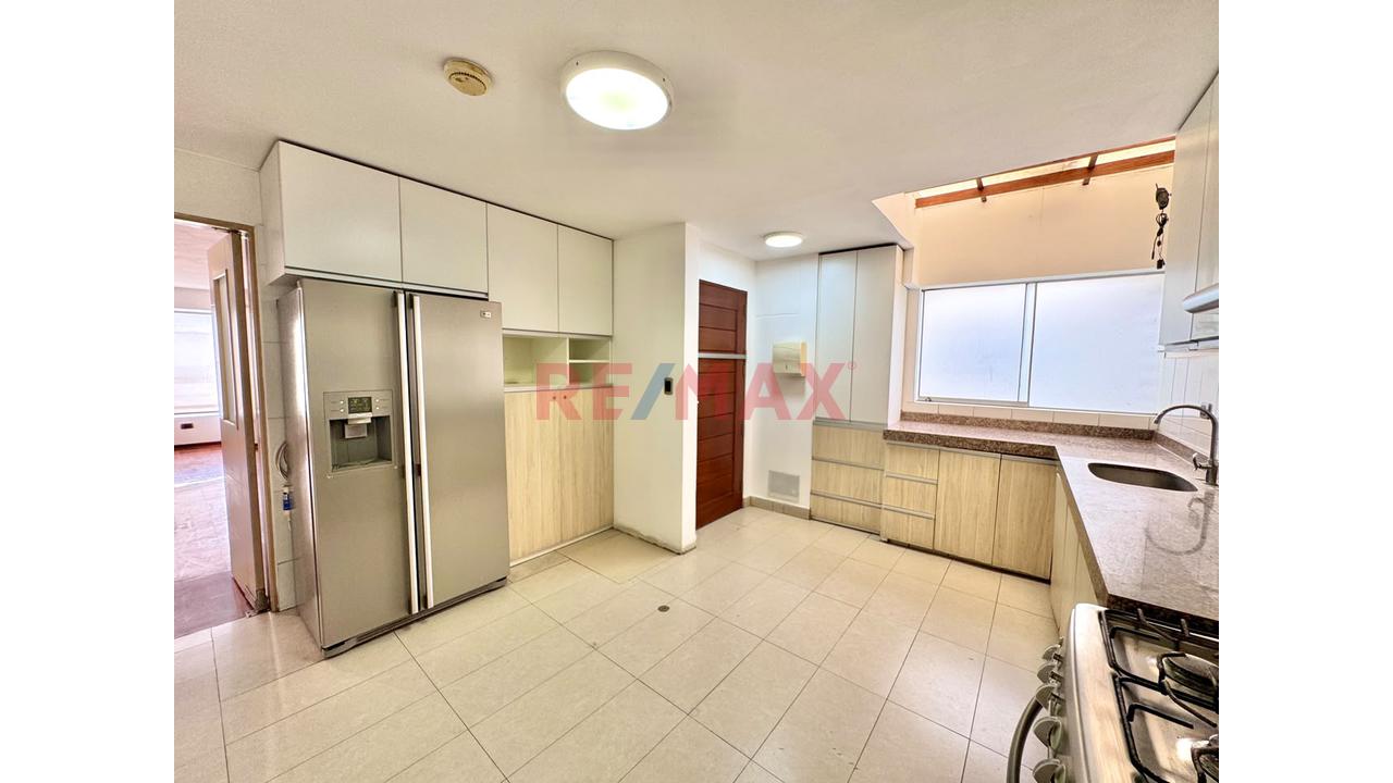 🏡 Exclusivo Tríplex Con Amplia Terraza, Ascensor Directo Y Doble Cochera | Surco — foto 10