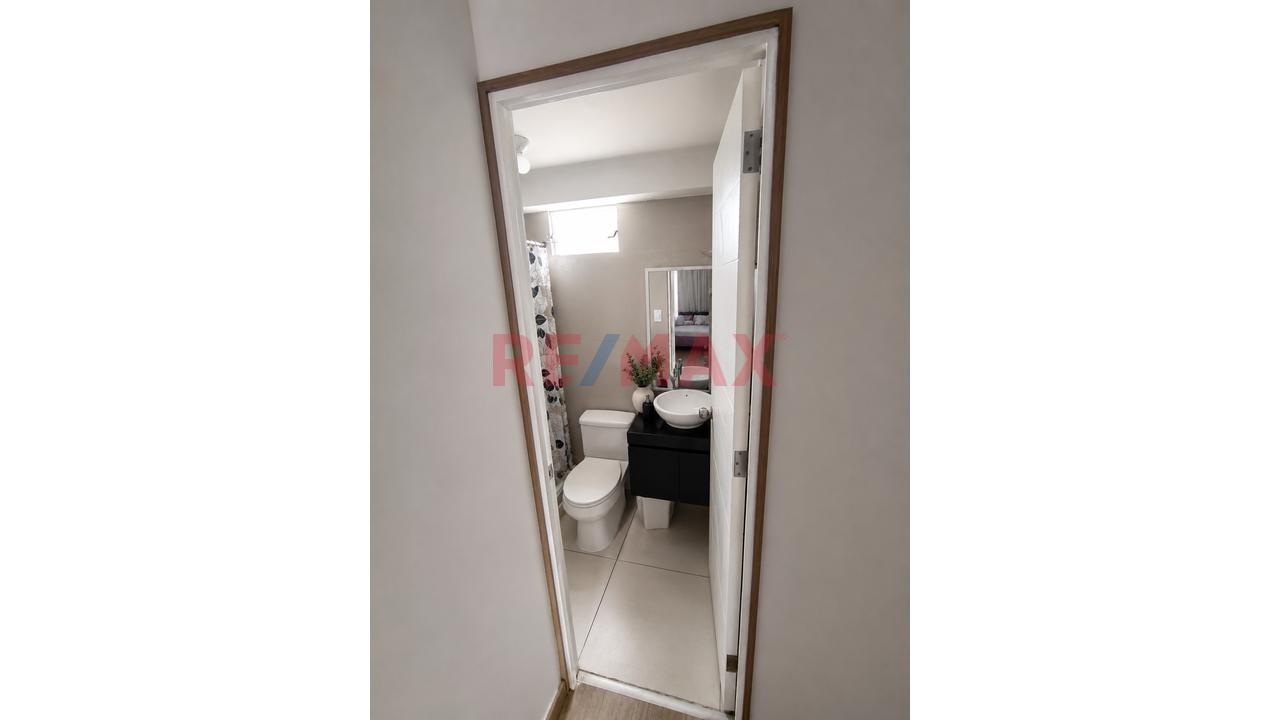 Departamento Moderno Con Patio Privado, Amplia Sala Y Cocina Abierta: Listo Para Vivir — foto 11