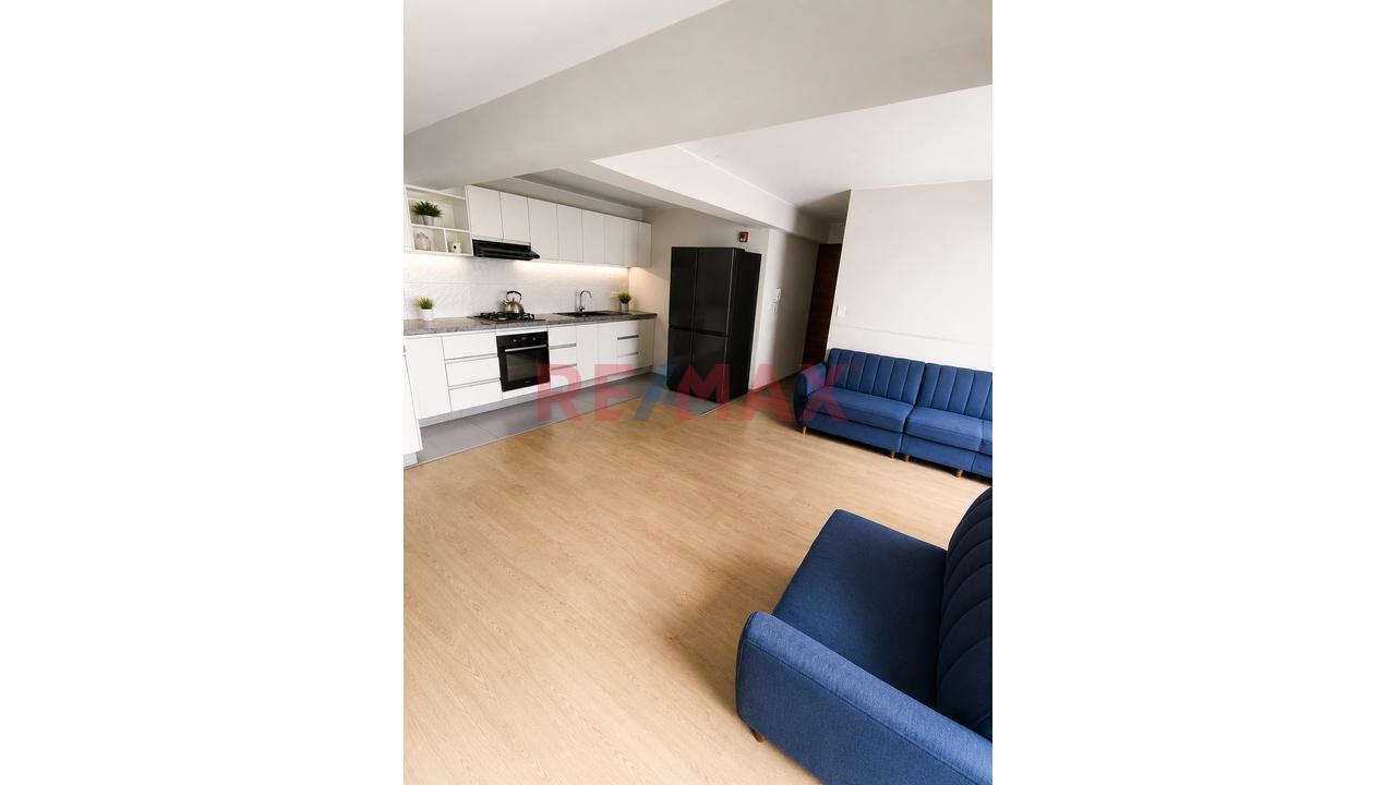 Departamento Moderno Con Patio Privado, Amplia Sala Y Cocina Abierta: Listo Para Vivir — foto 2