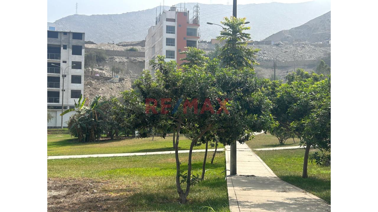 Oportunidad De Venta Donde El Sol Sale  Todo El Año En La Urbanización El Golf De Huampaní: Terreno De 193.72 M2 S/. 204,000.00 - Usd 55,000.00 — foto 9