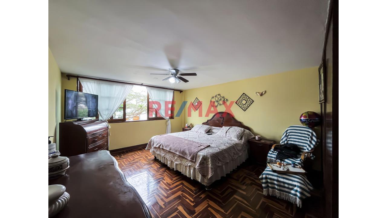 Amplitud Y Tranquilidad Que Tu Familia Merece En Santiago De Surco — foto 13