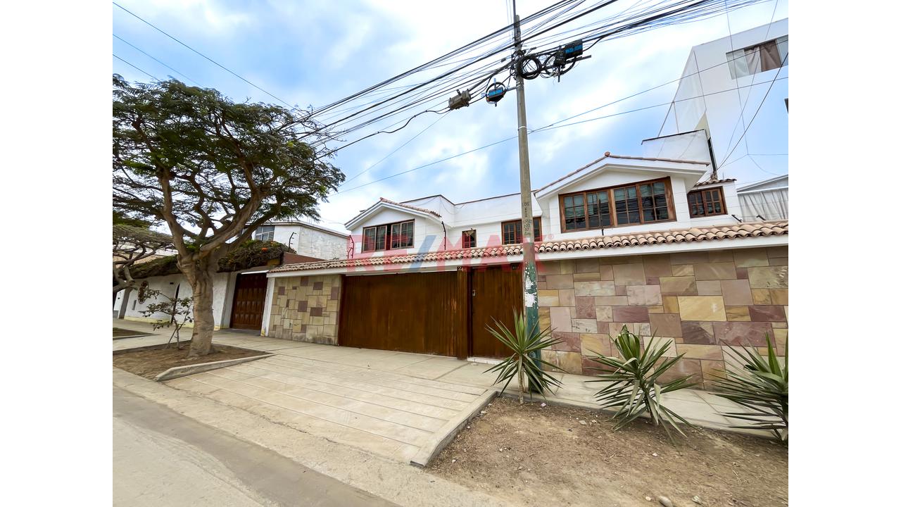 Amplitud Y Tranquilidad Que Tu Familia Merece En Santiago De Surco