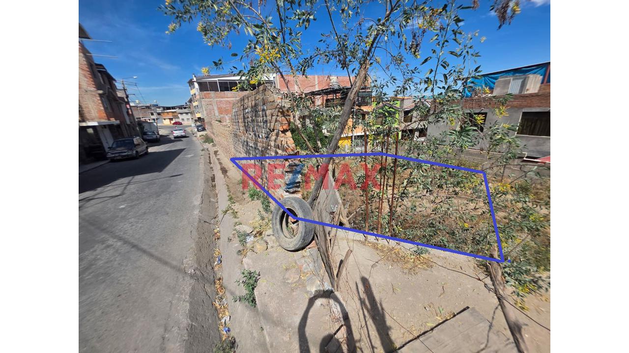 Terreno En Mariano Melgar - Parte Media - 1