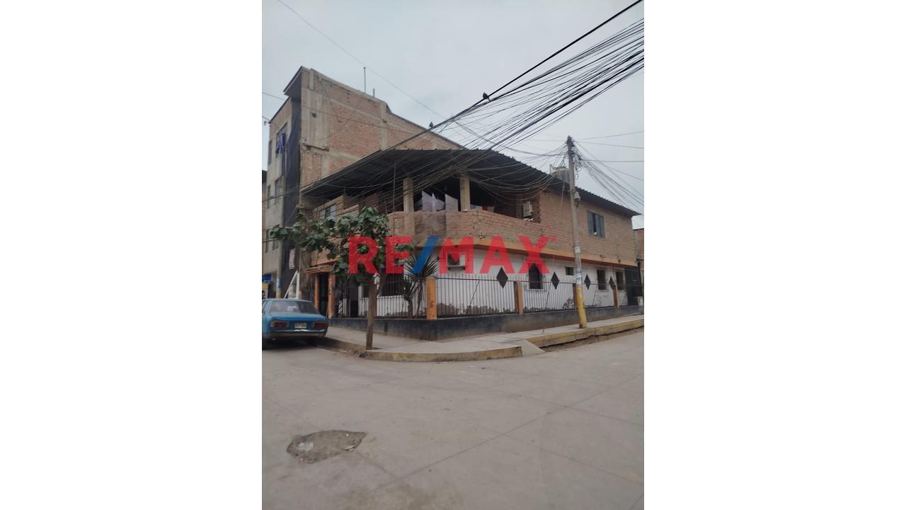 Casa En Venta En Villa El Salvador