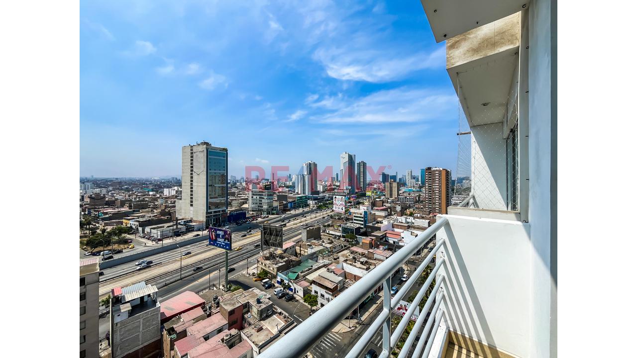 Venta De Departamento En Lince — foto 4