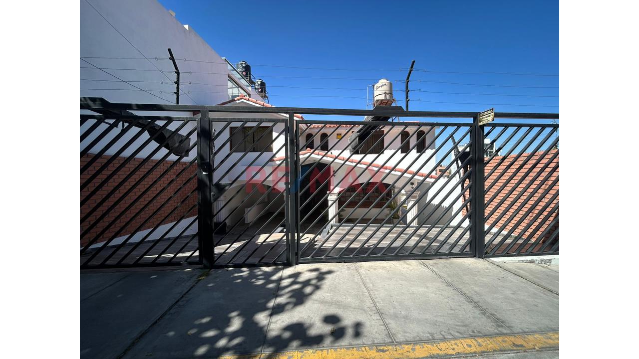 Hermosa Casa En Venta - El Palacio - Sachaca