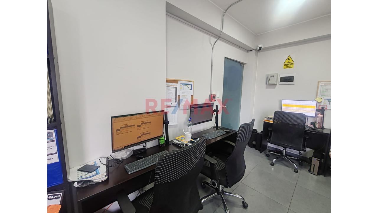 Vendo Oficina De 22.10 M² En Compucentro Santa Anita - 5
