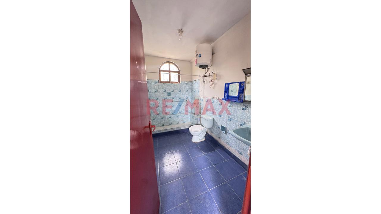 🏡 ¡Casa En Venta Sobre La Av. Luis Montero! Amplios Espacios, Cochera Y Excelente Ubicación - 8