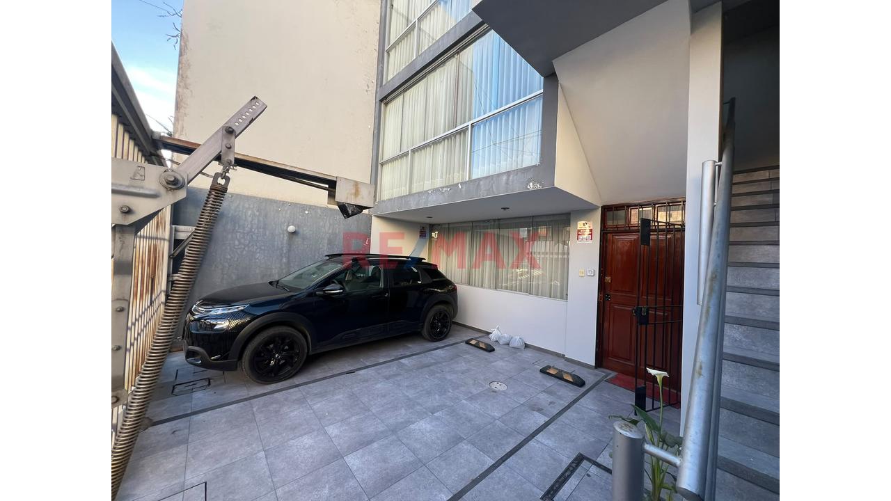 Se Vende Lindo Departamento En La Urb. Daniel Alcides Carreon - Jlbyr — foto 8