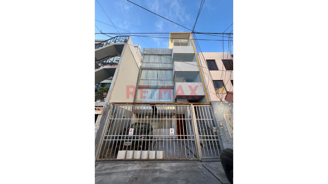 Se Vende Lindo Departamento En La Urb. Daniel Alcides Carreon - Jlbyr — foto 9
