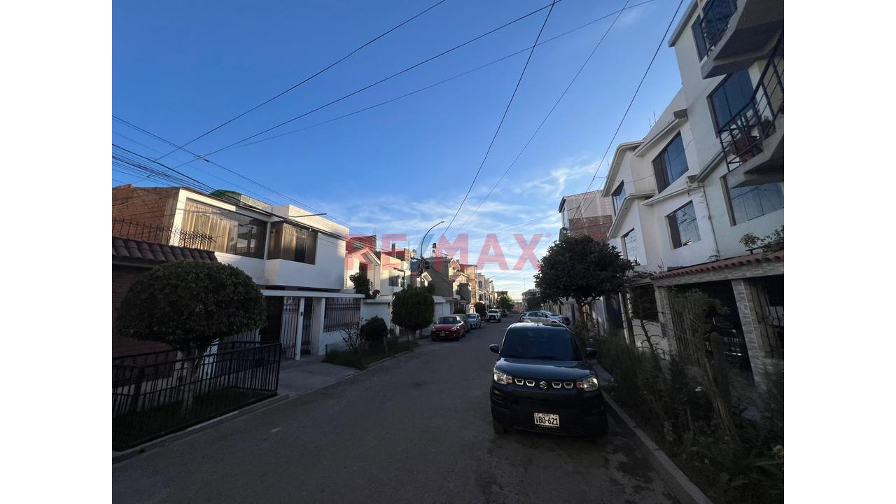 Se Vende Lindo Departamento En La Urb. Daniel Alcides Carreon - Jlbyr — foto 10