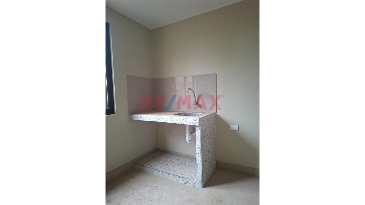 Alquiler De Casa De 3 Pisos + Azotea En Villa Alameda Sur  2Da Etapa– Chilca. — foto 13