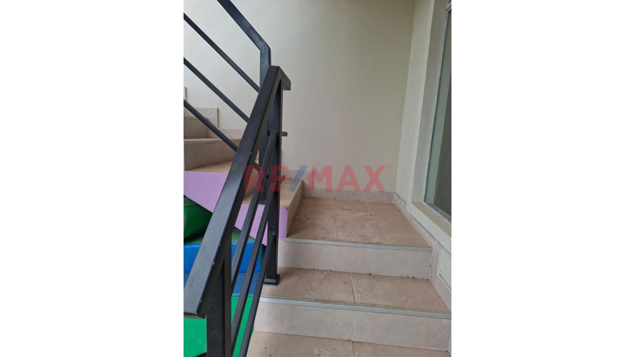 Alquiler De Casa De 3 Pisos + Azotea En Villa Alameda Sur  2Da Etapa– Chilca. — foto 11