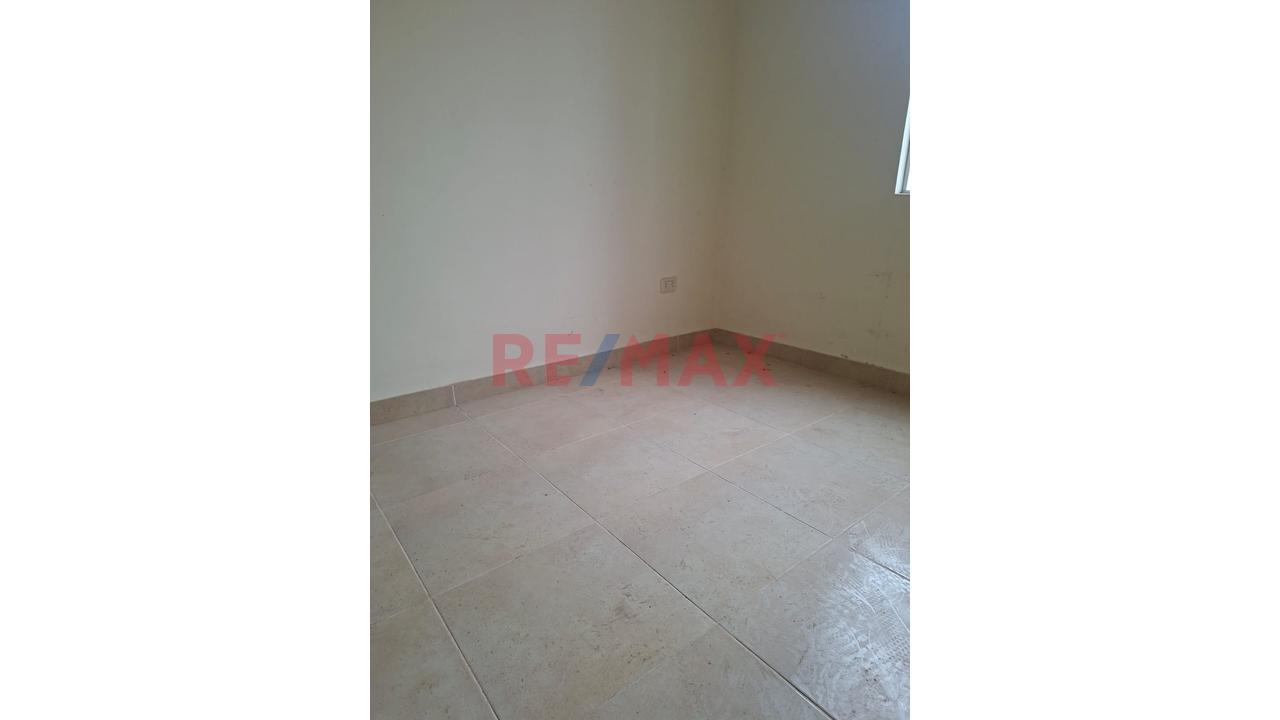 Alquiler De Casa De 3 Pisos + Azotea En Villa Alameda Sur  2Da Etapa– Chilca. — foto 6