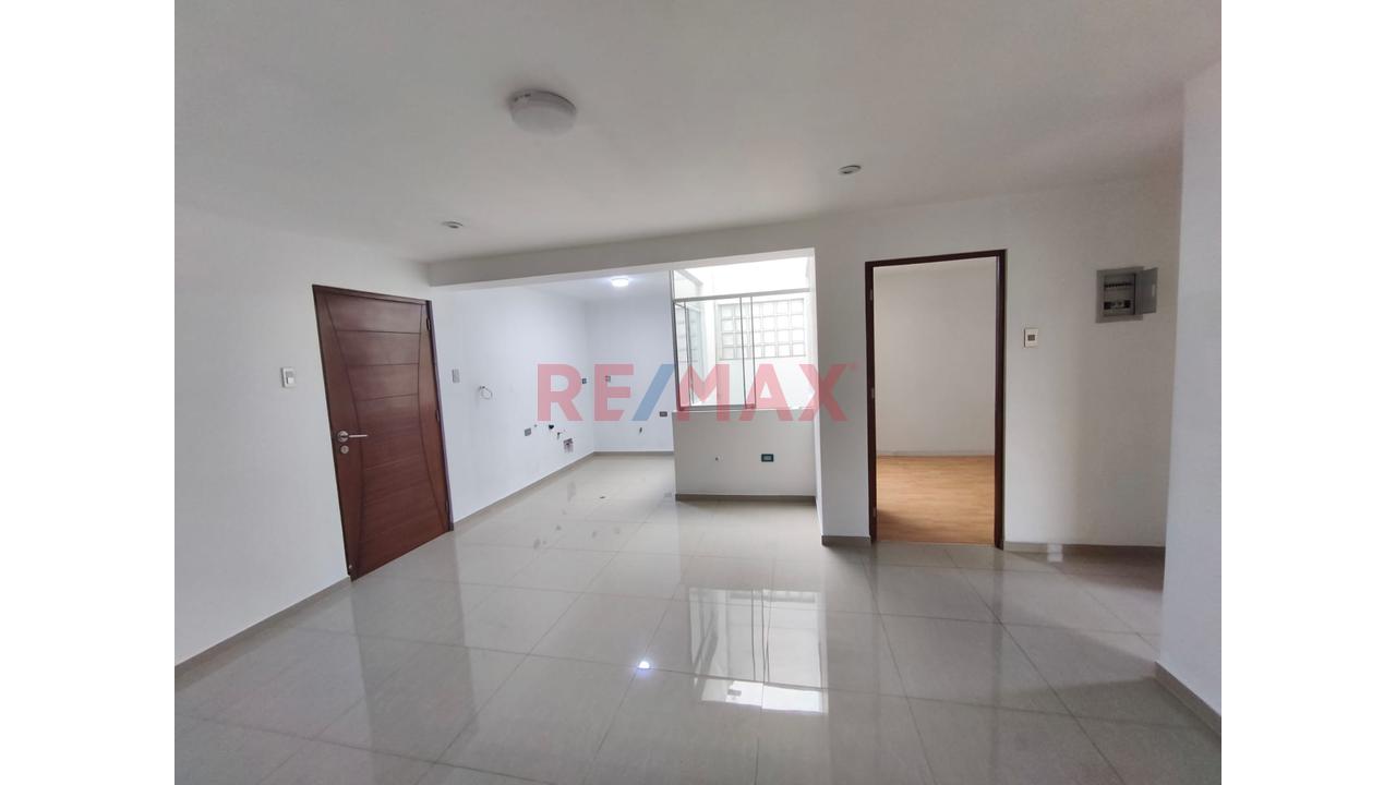 Se Alquila Departamento En El Rimac - 9