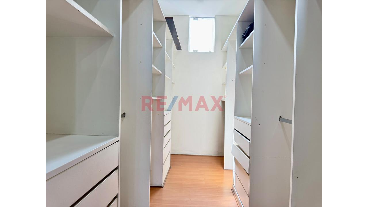 🏡 Exclusivo Departamento Con Ascensor Directo Y Doble Cochera | Vista Exterior | San Isidro — foto 7