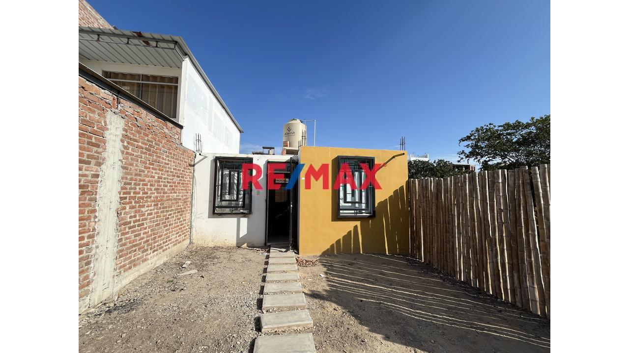 🏡 ¡Alquila Tu Nuevo Hogar En Pimentel! - 1