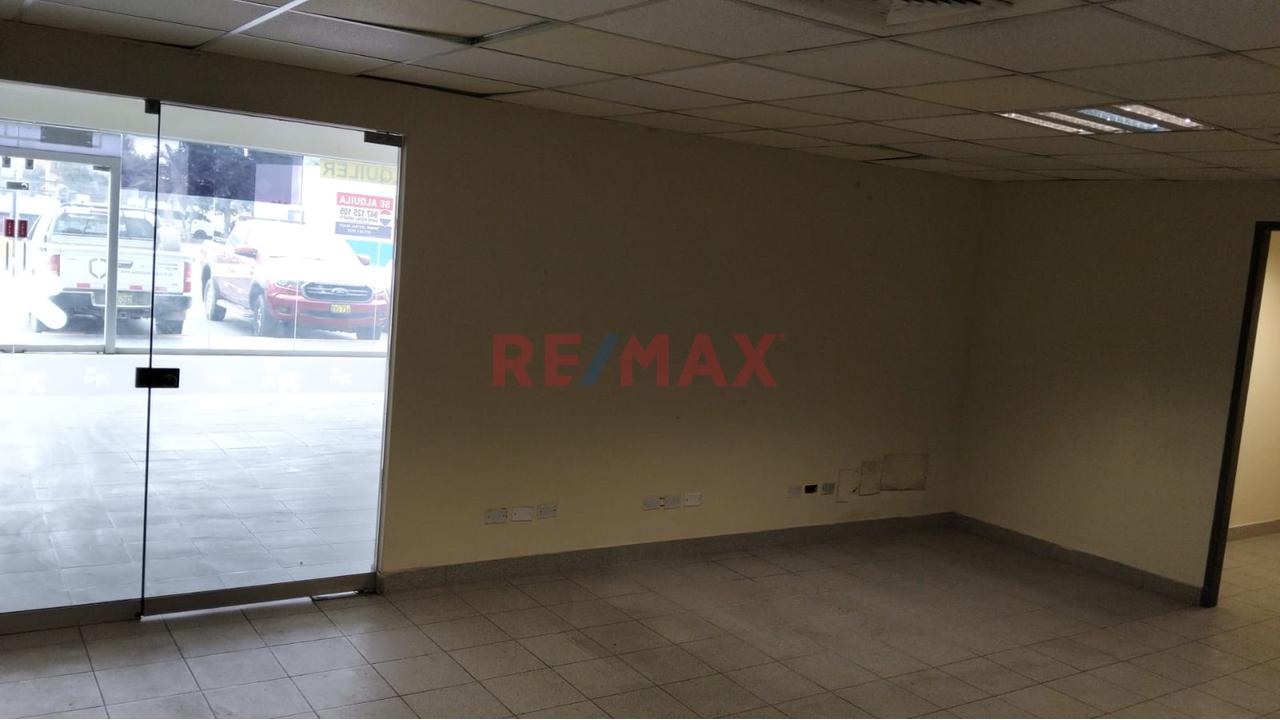 📈 ¡La Mejor Ubicación Local Comercial Premium De 192.6 M² En El Corazón Comercial - Logistico  Del Callao 🏢✨ — foto 7