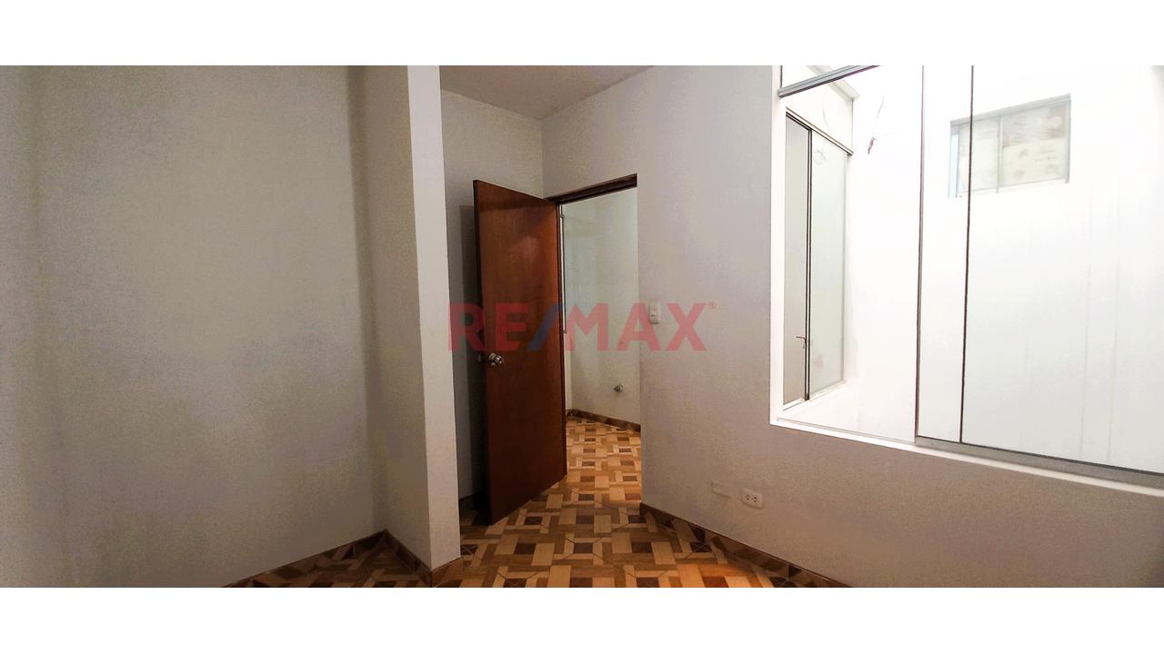 Departamento En Zona Estrategica Villa El Salvador — foto 13