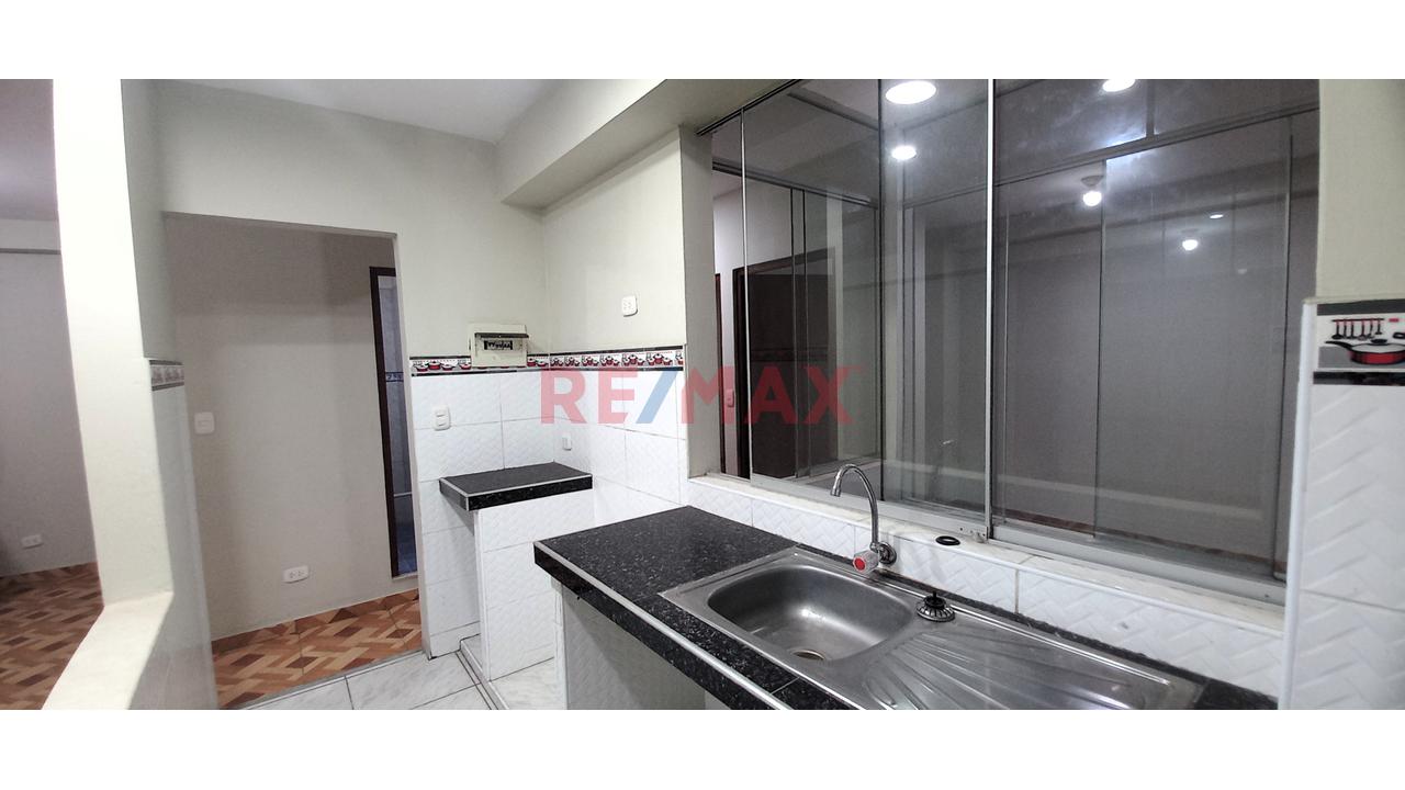 Departamento En Villa El Salvador - 8