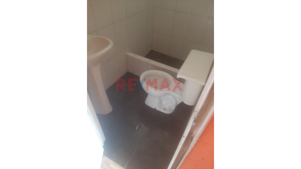 Venta De Casa De 138 M2  2 Pisos  Con Azotea En San Martin De Porras .Cerca Av.Faucett Y Canta Callao — foto 5