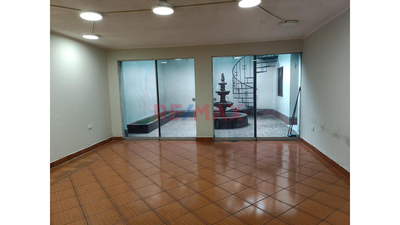 Casa De 3 Pisos En Alquiler Para Empresas, Oficinas O Vivienda En Excelente Ubicación De San Juan De Miraflores - 3