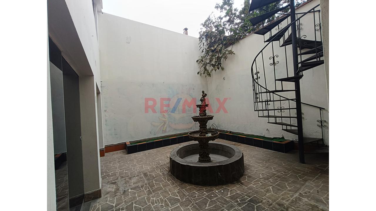 Casa De 3 Pisos En Alquiler Para Empresas, Oficinas O Vivienda En Excelente Ubicación De San Juan De Miraflores - 7