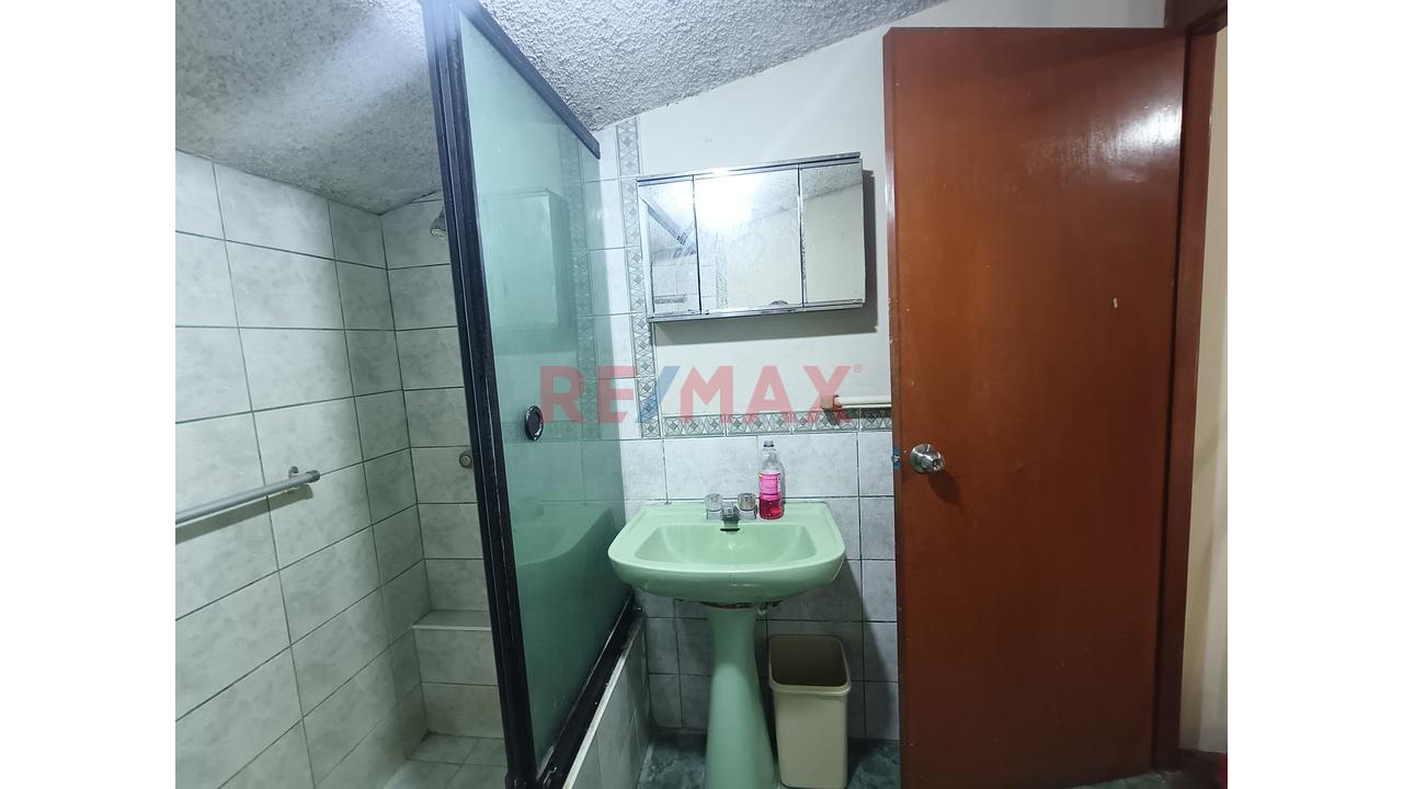 Casa De 3 Pisos En Alquiler Para Empresas, Oficinas O Vivienda En Excelente Ubicación De San Juan De Miraflores - 4