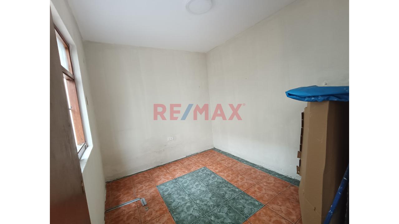 Casa De 3 Pisos En Alquiler Para Empresas, Oficinas O Vivienda En Excelente Ubicación De San Juan De Miraflores - 6