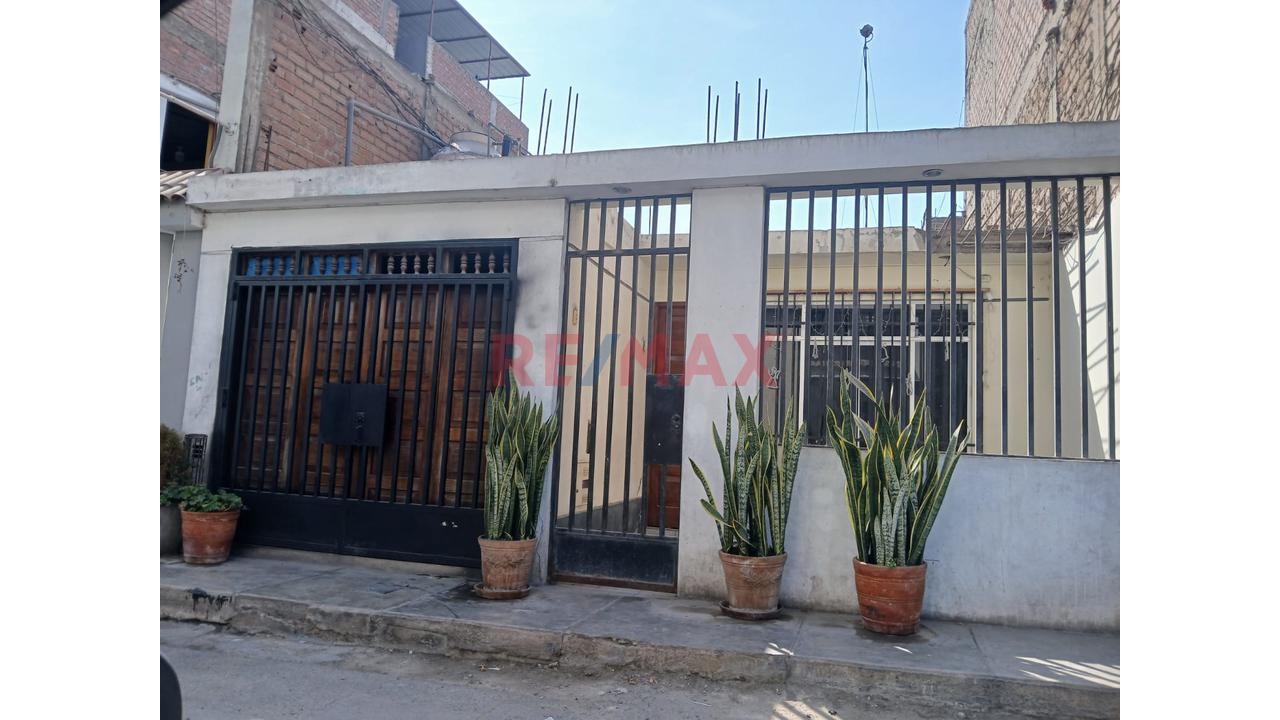 Venta 🏡 ¡Gran Oportunidad De Inversión En Pampas De San Juan – San Juan De Miraflores! — foto 2