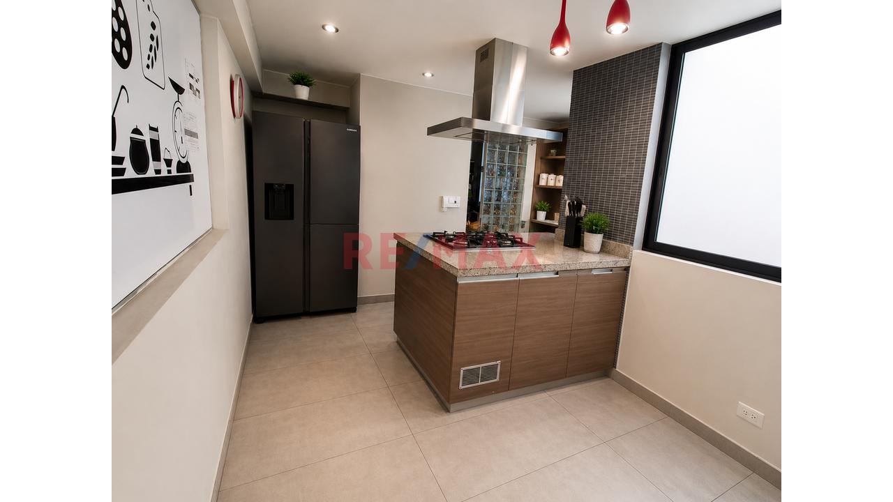 Vendo Amplio Departamento Primer Piso Con Terraza + 2 Estacionamientos — foto 9