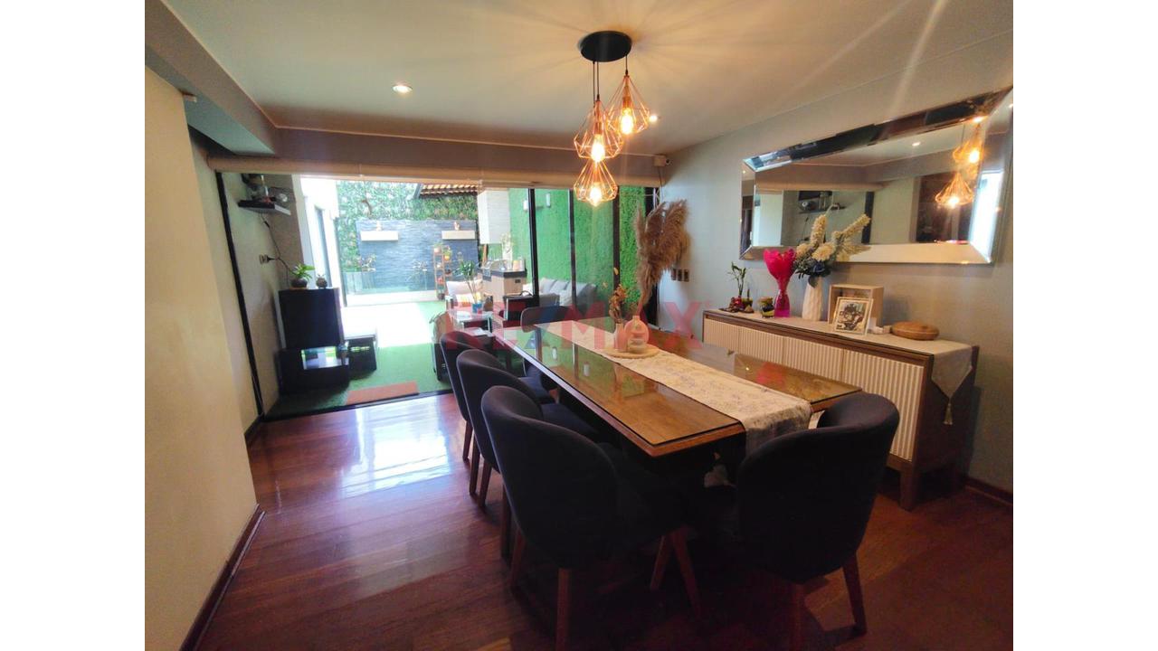 Vendo Amplio Departamento Primer Piso Con Terraza + 2 Estacionamientos — foto 4