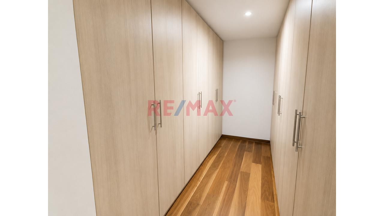 Vendo Amplio Departamento Primer Piso Con Terraza + 2 Estacionamientos — foto 10