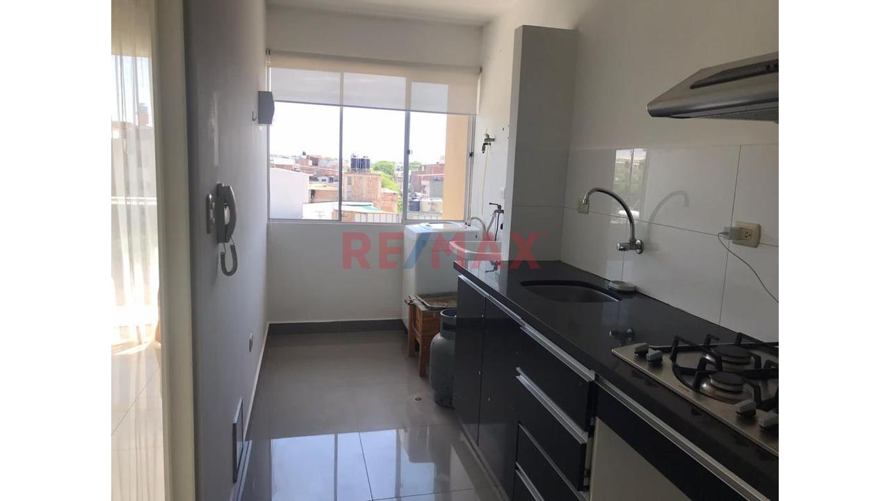 Se Vende Departamento  En Exclusivo Condominio, Urbanización Las Torrs Del Chipe. Torre 1 - 3
