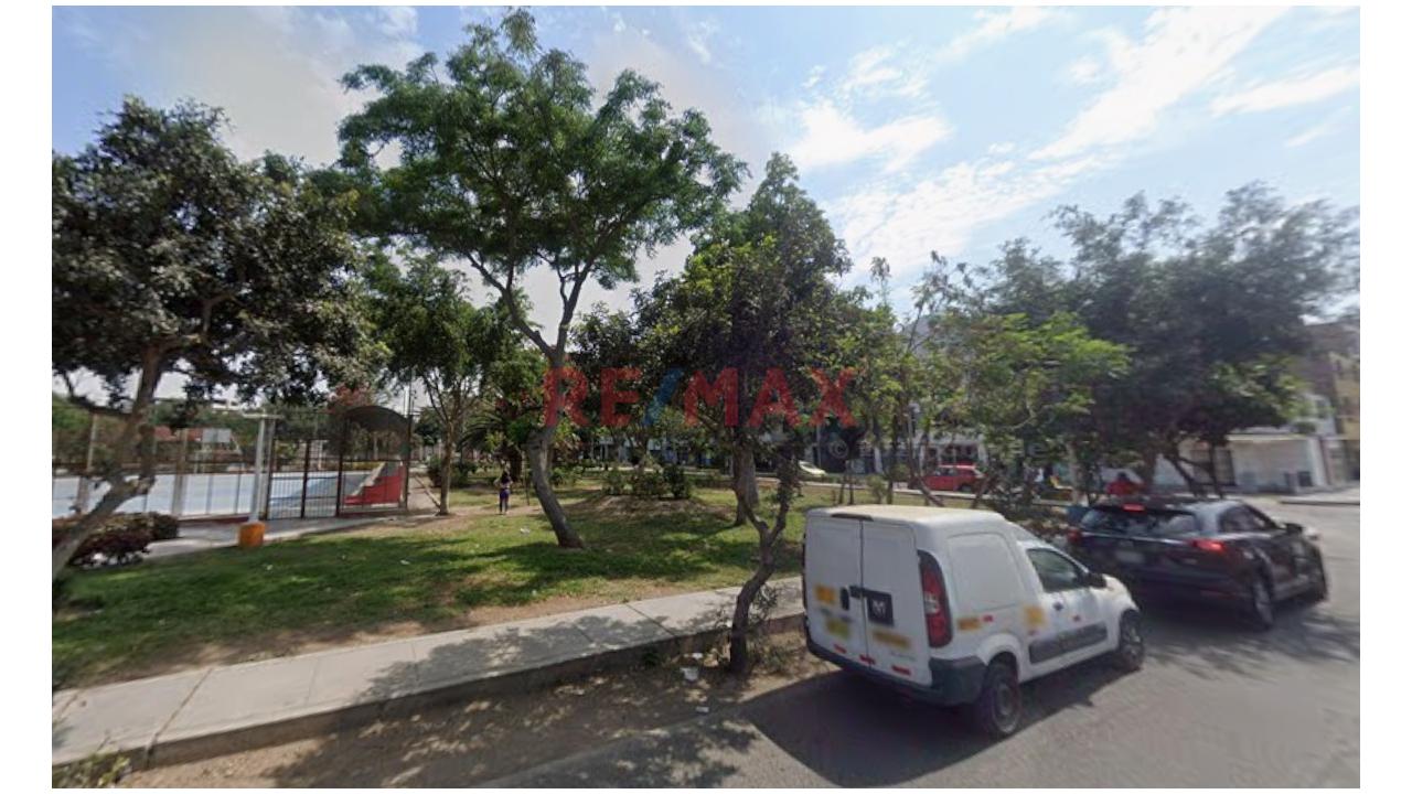 Vendo Casa/Edificio De 5 Pisos En San Juan De Lurigancho — foto 3