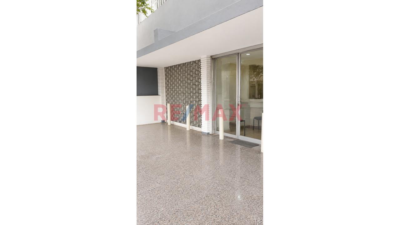Vendo Estratégico Local Comercial De 52M² En San Isidro: Alta Exposición — foto 6