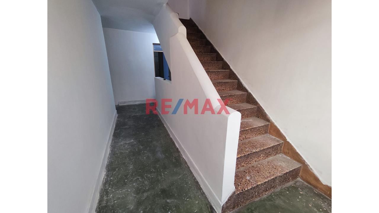 Venta De Inmueble En Ate | 2.º Y 3.Er Piso + Azotea | 5 Departamentos | Zona Vivienda Taller - 19